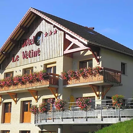 Hotel Logis Hôtel Le Vétiné 3*