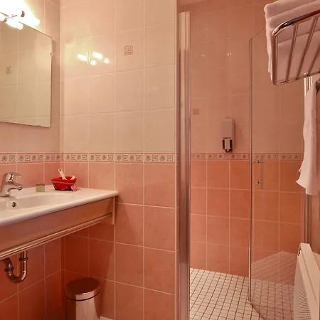 Szálloda Logis Hotel Restaurant Le Vetine
