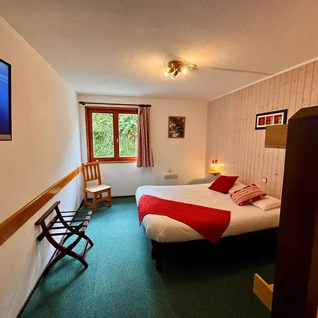 Szálloda Logis Hotel Restaurant Le Vetine 3*
