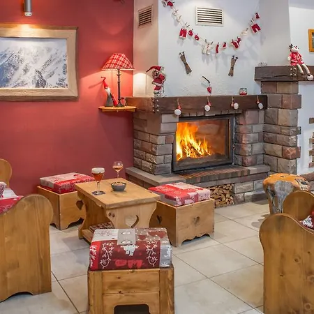 Hotel Logis Le Vetine 3*