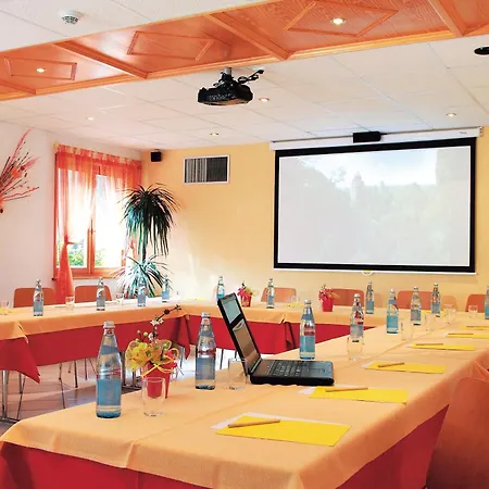 Logis Le Vétiné 3*