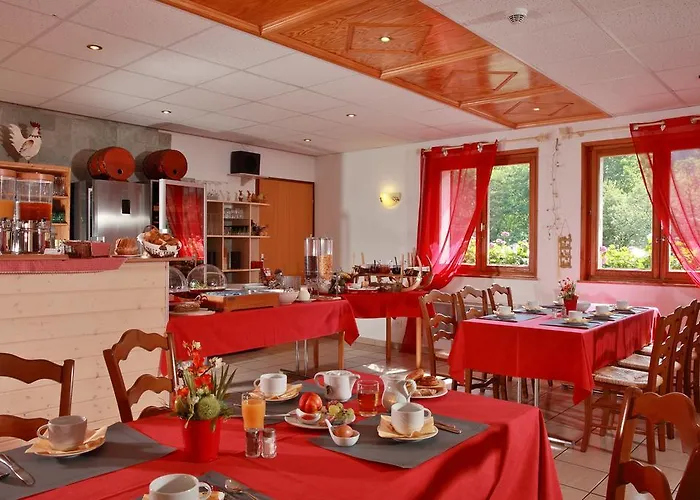 Hotel Logis Le Vétiné