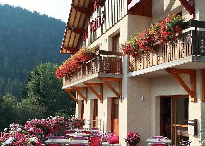 Logis Le Vetine 르발틴