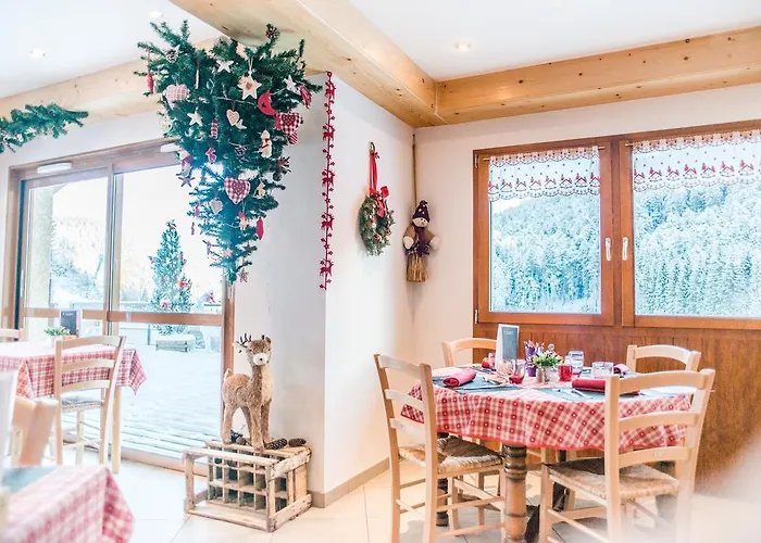 호텔 Logis Le Vetine 르발틴