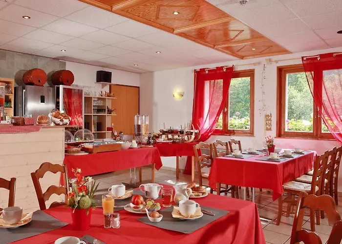 Hotel Logis Le Vétiné